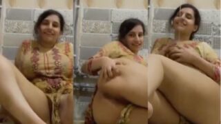 Cewek Pakistan Montok Bugil Di Kamar Mandi, Ngebet Pengen Ngeliatin Lubang Pantatnya