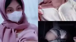 Hijab Manis Ngerengek Minta Diginiin, Tubuh Montok Siap Digoyang.