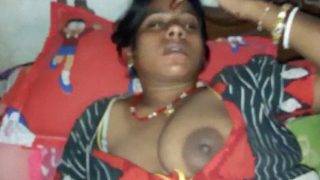 Ngentot Seru Sama Cewek Desa Bhojpuri, Memek Basah Kena Goyang.