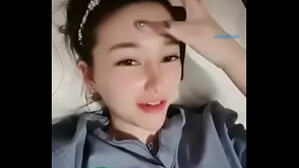 Tonton Video Live Penuh! Cewek Asia Genjrang-genjreng Sang Tukang Pijat Sampai Minta Jatah.