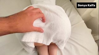 Ibu Tiri Seksi Digebuk Habis Habisan Abis Renang