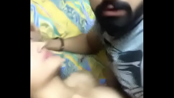 Goyangin Pantat Lo Kayak Desi, Bikin Gue Makin Pengen.