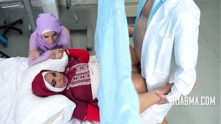 Istri Arab Biarin Doktor Hamilin Dia | Hijabma