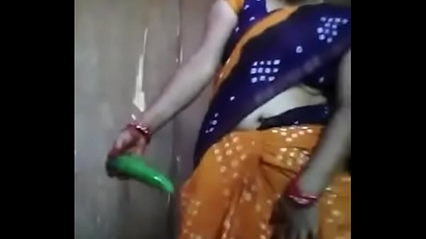 Desi Tante Ngentot Pake Timun