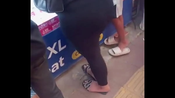 Bokep Indonesia Nemenin Binor Belanja Ke Warung Sambil Crot Di Belakang