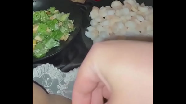 Gadis Muslim Ngentot Diri Sendiri—putri Salju Arab—binal Parah Di Los Angeles, Pesta Makanan Porno Ekstrem