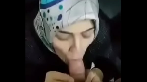 Hijab Ngewe Mulut, Crot Di Leher.