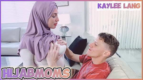 Ibu-ibu Arab Matre, Kaylee Lang, Siap Digarap Diam-diam.