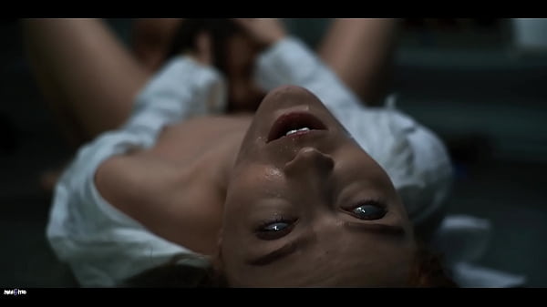 Alien Parasit Pengendali Pikiran Vs Cewek Seksi Bergairah