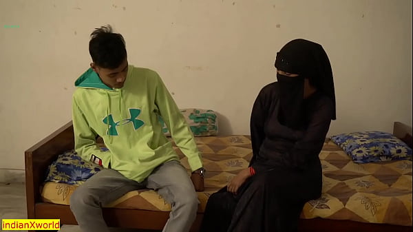 Cewek Hijab India Ngentot Sama Temen Suami! Bini Gue Digojlok