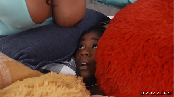 Tiktok Goyang Bantal Suka Threesome Sama Dua Kontol Besar / Download Full Dari Https://zzfull.com/haz