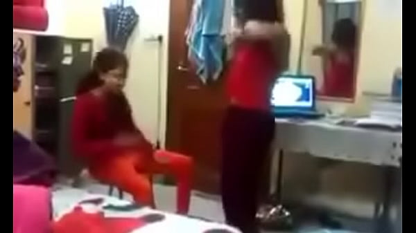 Lucah Di Hostel, Suara Cewek Nahan Geli, Hindi Panas Bikin Makin Liar