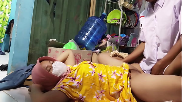 Mau Berangkat Sekolah Malah Disetubuhi Ibu Tiri Di Kamar