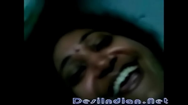 Desi Cute Telugu Aunty, Montok Bikin Ngilu Pengen Gigit