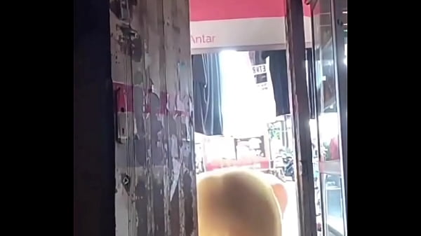 Bokep Indo, Udah Gak Sabar Jemur Baju, Malah Diajak Ngentot.