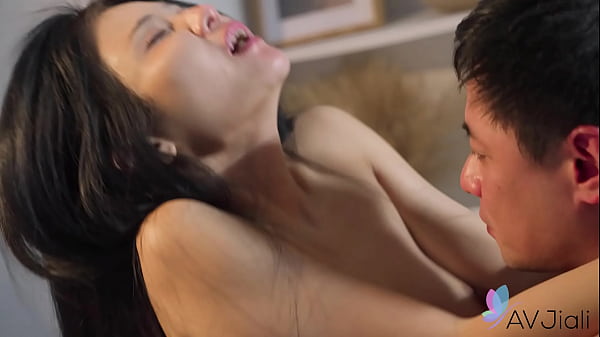 Ibu Rumah Tangga Cina, Xian’erai, Ngerasain Kontol Keras Dan Nikmatin Banget.