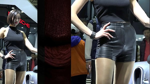 Goyangan Cewek Cina Pakai Hotpants Kulit Bikin Mendingin