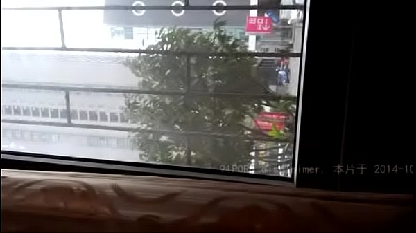 中国浩哥干上闺蜜,饭桌直接开操!