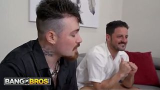 Bangbros – Cassie Lenoir Ngencengin Bokep Satu Bapak Beruntung Sampai Crot Di Muka