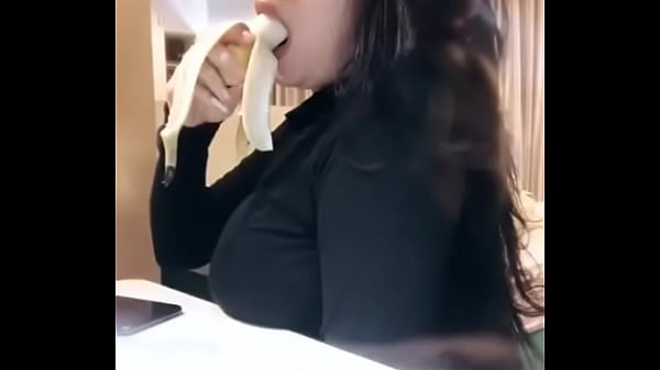 Monica Adhea, Si Model Indonesia, Ngeblowjob Panas Bikin Makin Horny