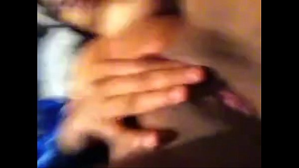 Desi Montok Narsis Pamer Tubuh Seksi Di Foto Selfie