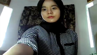 Jilbab Sange Pamer Tubuh Binal, Bikin Ngiler Lihatnya.
