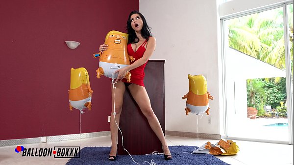 Bokep Amatir Rusia, Crystal Rush, Nunggingin Balon Trump, Bikin Sange