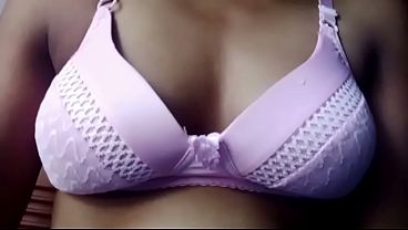 Malam Ini, Gadis India Super Panas Siap Bikin Lo Meleleh—gak Ada Yang Bisa Nolak!