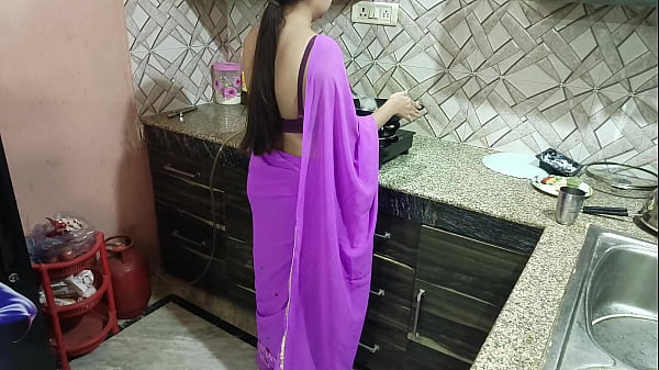 Desi Step Mom Karke Bada Maza Diya Apne Step Son Vivek Ko Birthday Pe, Dirty Hindi Voice Mein Chod Diya