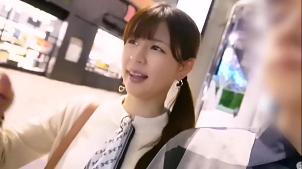 G奶gcup全露逆兔女郎安娜《現役女大生coser生中出cos性交》推しcoser個別攝影會！從旗袍爆出的g奶深溝&網襪硬到不行！！忍不住塞錢直接帶進旅館開拍色色攝影start！？/『最愛雞雞』對著硬挺的肉棒完全淪陷…///口交跟乳交秒讀倒數直接生插！敏感超緊小穴被瘋狂活塞猛幹！停不下來的連續高潮part1