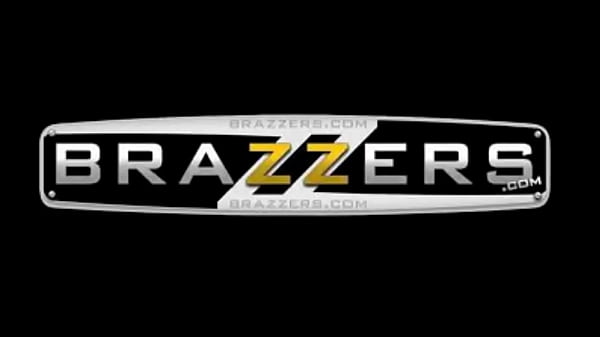 Ngentot Sama Bintang Bokep Brazzers, Montok Banget Tits-nya