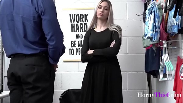 Pelacur Remaja Berhijab Ngentot Polisi Biar Bebas Dari Penjara – Delilah Day | Hornythief