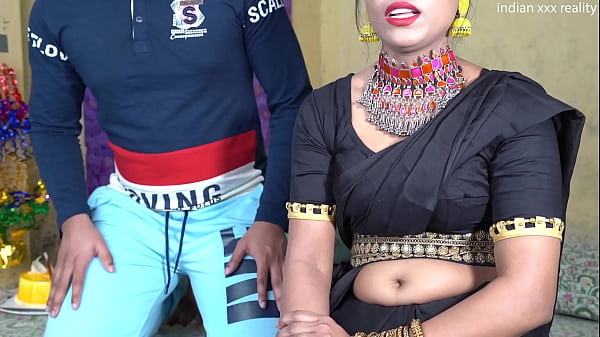Sialan, Ibu Tiri India Lagi Ulang Tahun, Goyangannya Bikin Makin Pengen, Cerita Desi Hot Banget